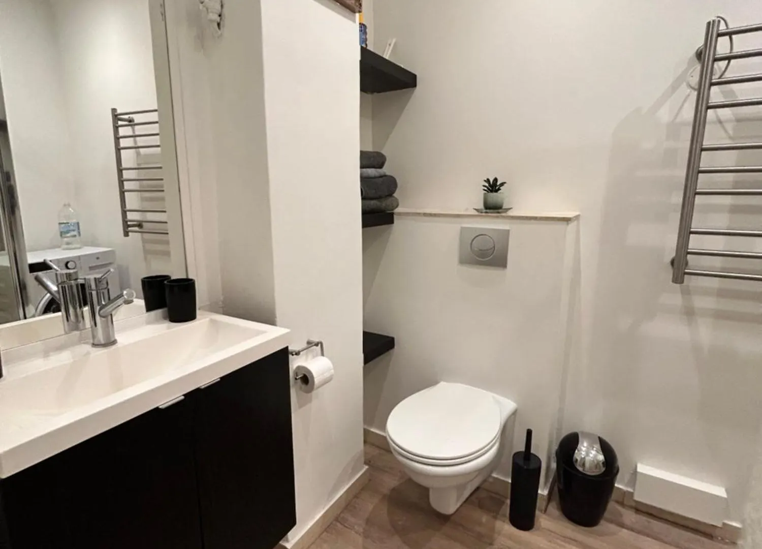 2P Renove En 2025 -Cannes Centre- Palais Des Festivals - France